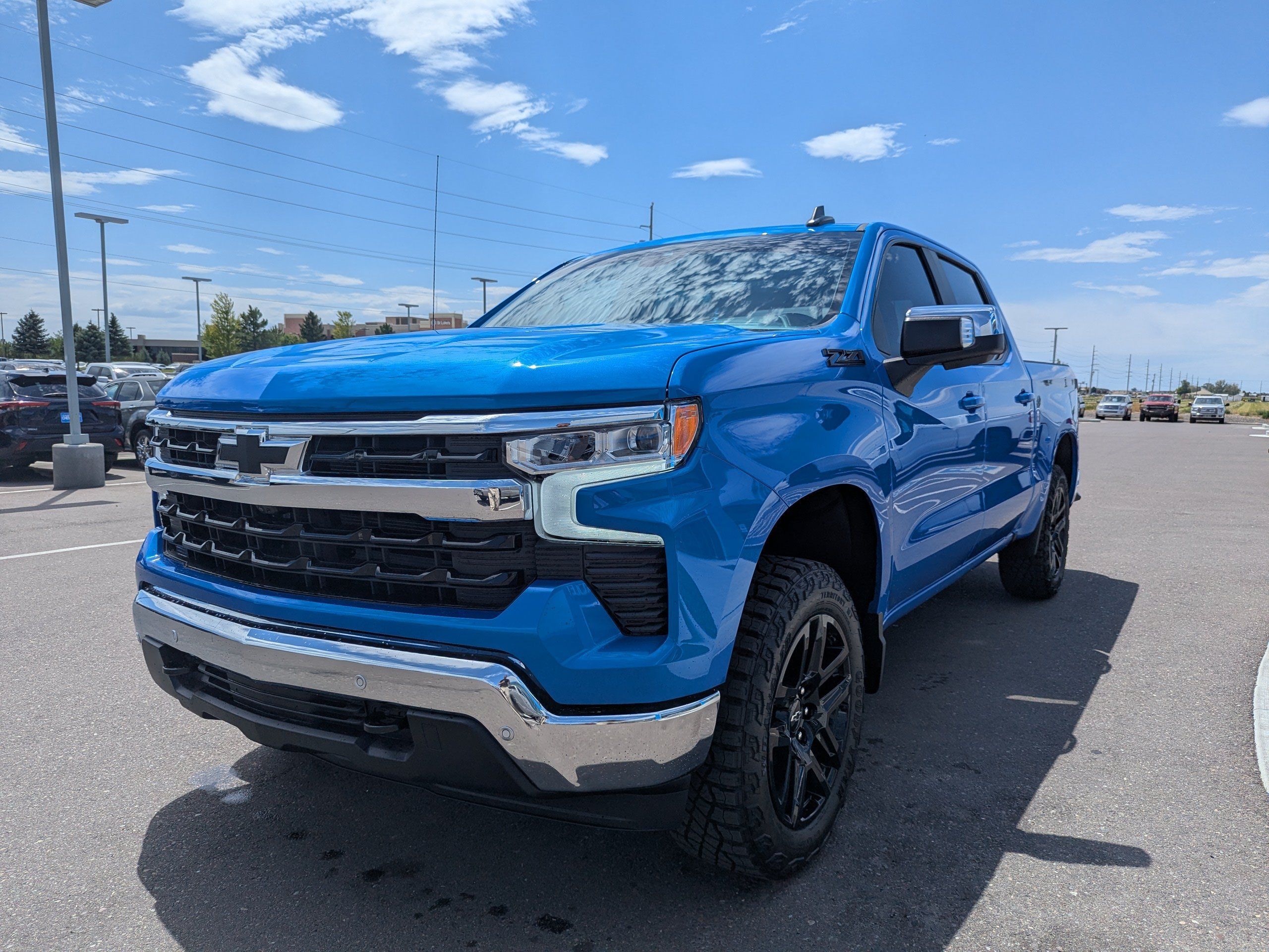 Used 2026 Chevrolet Silverado 1500 LT AWD/4WD image 7