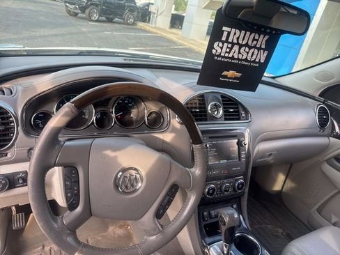 Used 2017 Buick Enclave Leather w/ Trailering Package image 6