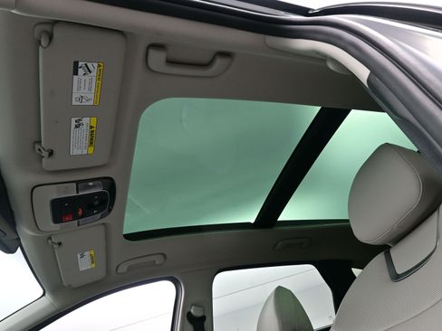 Certified 2022 Hyundai Tucson Limited w/ Cargo Package image 18