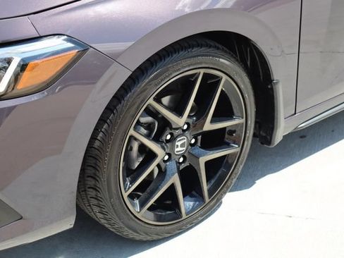 Used 2024 Honda Civic Sport Touring image 3