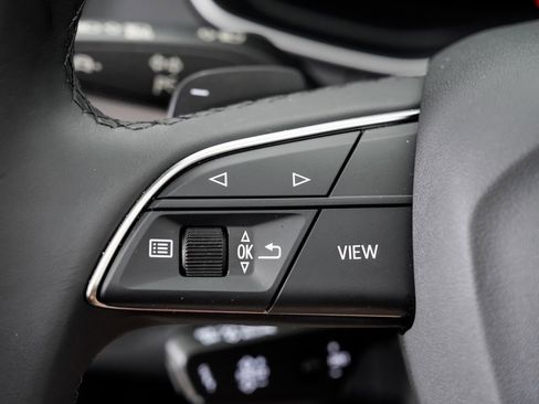 Certified 2025 Audi Q5 2.0T Premium Plus w/ Premium Plus Package image 12