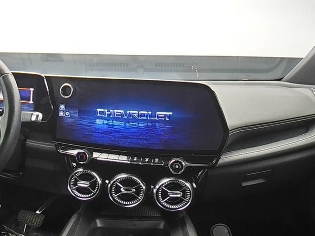 Used 2024 Chevrolet Blazer EV LT AWD/4WD image 29