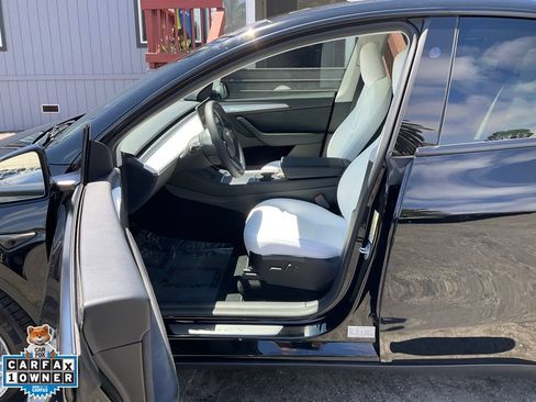 Used 2023 Tesla Model Y Long Range AWD/4WD image 15