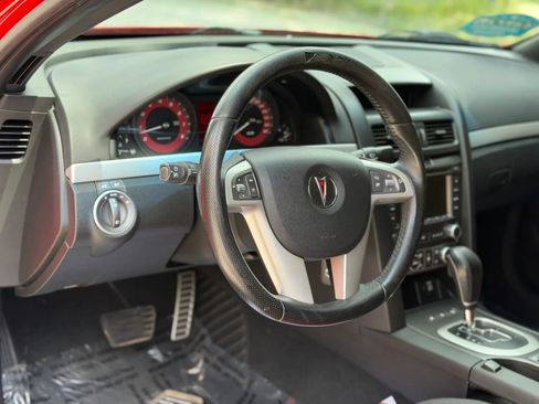 Used 2009 Pontiac G8 GT w/ Premium Package RWD image 9