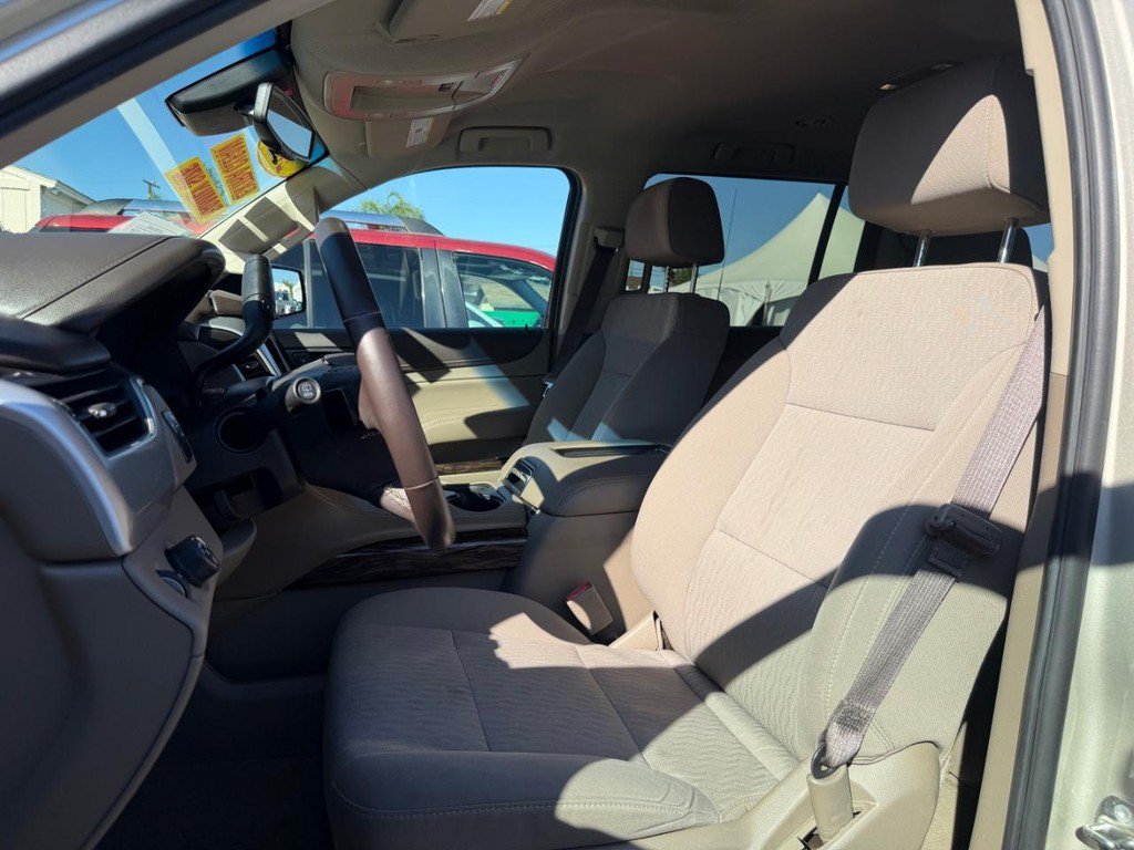 Used 2017 GMC Yukon XL SLE w/ Enhanced Driver Alert Package RWD image 18