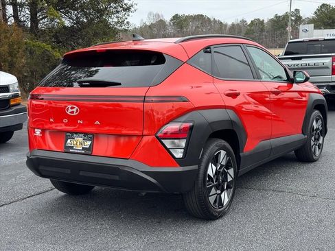 Used 2025 Hyundai Kona SEL image 3