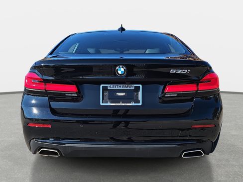 Certified 2023 BMW 530i w/ Premium Package image 6