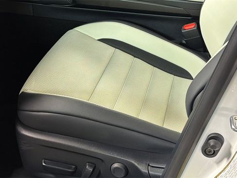 Certified 2025 Lexus IS 350 F Sport image 25