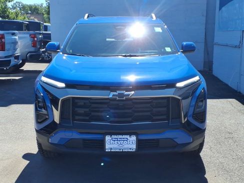 Used 2026 Chevrolet Equinox ACTIV w/ Convenience Package III AWD/4WD image 2