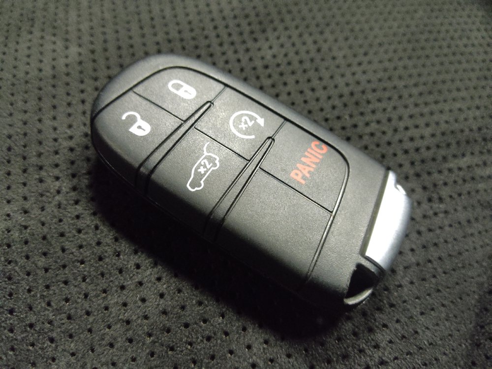 Used 2021 Dodge Durango R/T w/ Blacktop Package AWD/4WD image 32