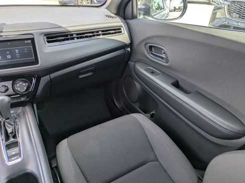 Used 2019 Honda HR-V Sport image 17