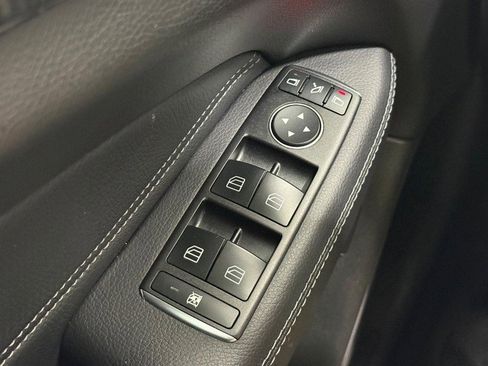 Used 2019 Mercedes-Benz GLE 400 4MATIC image 19