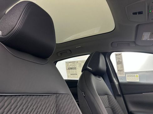 New 2026 Nissan Leaf Platinum+ image 16