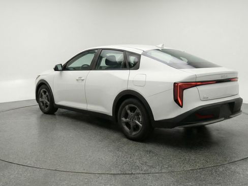 Used 2025 Kia K4 FWD image 6