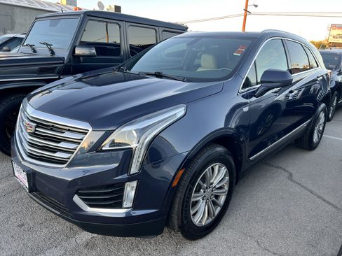 Used 2018 Cadillac XT5 Luxury image 2