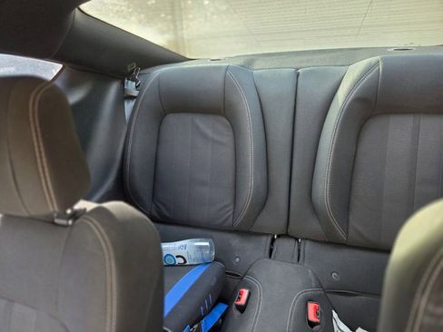 Used 2018 Ford Mustang Coupe image 7