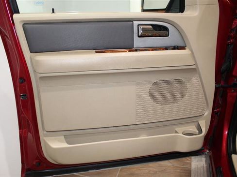 Used 2008 Ford Expedition Eddie Bauer image 34