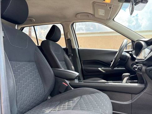 Used 2021 Nissan Kicks SV FWD image 26