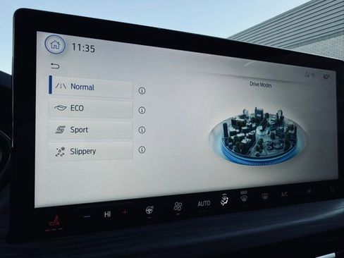 Used 2023 Ford Escape Platinum image 36