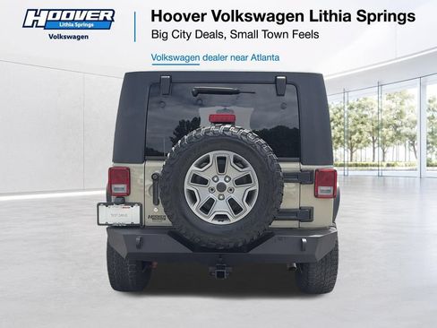Used 2018 Jeep Wrangler Unlimited Rubicon w/ Connectivity Group AWD/4WD image 20