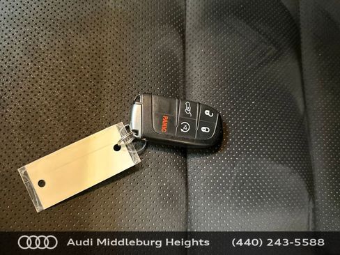 Used 2020 Jeep Grand Cherokee Altitude image 33