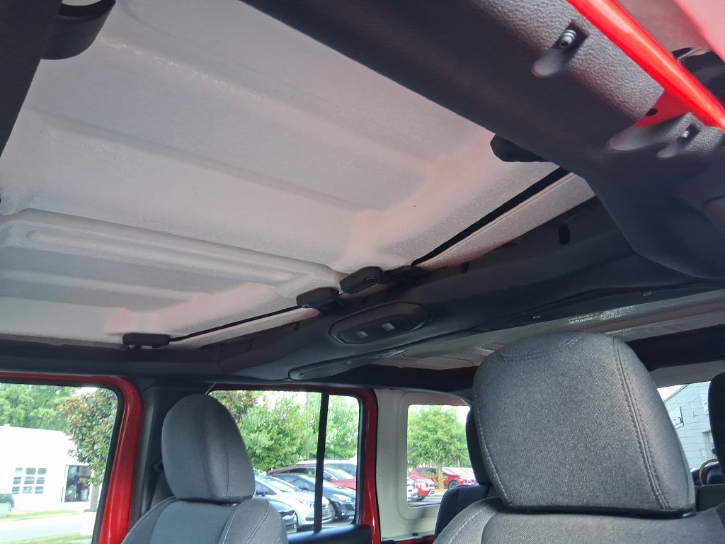 Used 2024 Jeep Wrangler Unlimited Sport AWD/4WD image 24