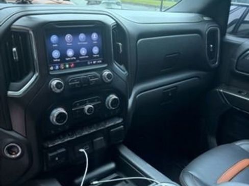 Used 2021 GMC Sierra 1500 AT4 AWD/4WD image 4