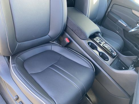 New 2026 Honda Pilot Elite image 8