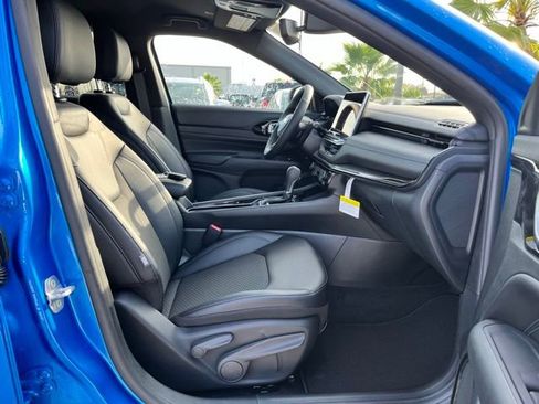 New 2026 Jeep Compass Latitude image 22