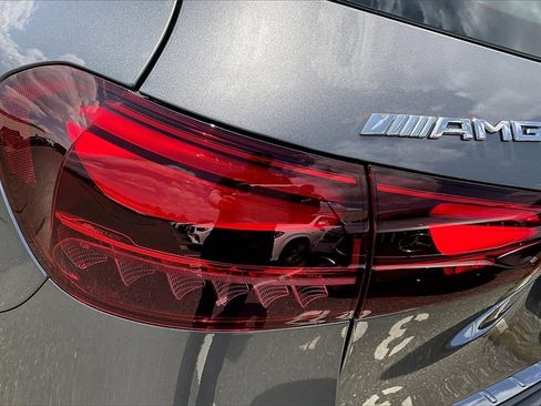 Used 2025 Mercedes-Benz GLA 35 AMG 4MATIC image 24