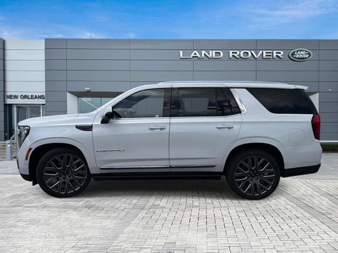 Used 2025 GMC Yukon Denali Ultimate AWD/4WD image 2