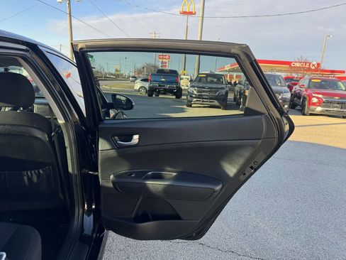 Used 2017 Kia Optima LX image 22