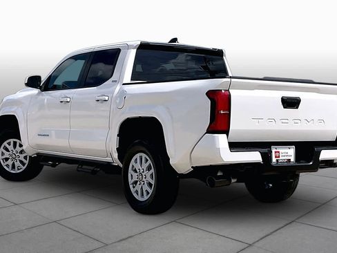 Used 2026 Toyota Tacoma SR5 RWD image 12