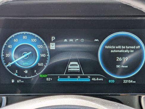 Certified 2024 Hyundai Elantra Limited image 11