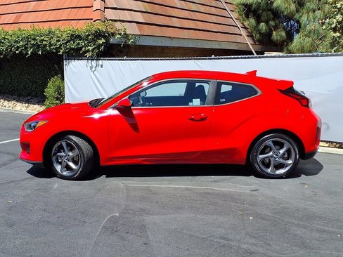Used 2020 Hyundai Veloster 2.0 FWD image 3