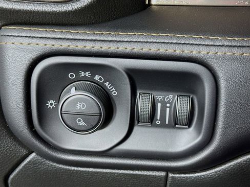 Used 2023 RAM 3500 Limited image 14