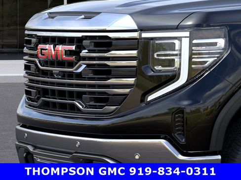 New 2026 GMC Sierra 1500 SLT image 13