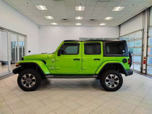 Used 2019 Jeep Wrangler Unlimited Sahara AWD/4WD image 6