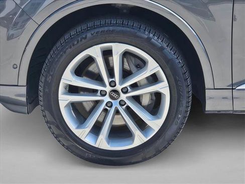 Used 2025 Audi Q7 3.0T Premium Plus AWD/4WD image 25