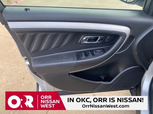 Used 2018 Ford Taurus SEL w/ Equipment Group 201A image 13