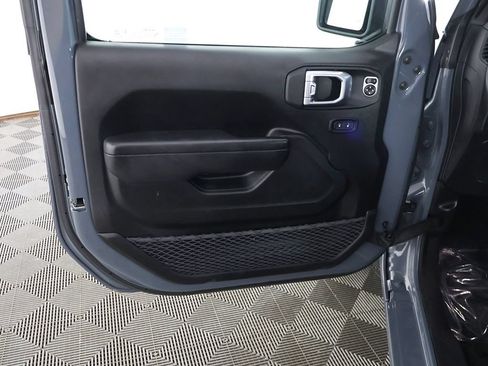 Used 2026 Jeep Wrangler Unlimited Sport AWD/4WD image 19