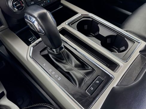 Used 2020 Ford F150 Lariat w/ Equipment Group 502A Luxury image 19