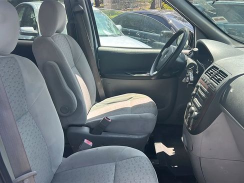 Used 2008 Chevrolet Uplander w/ Climate Package FWD image 6