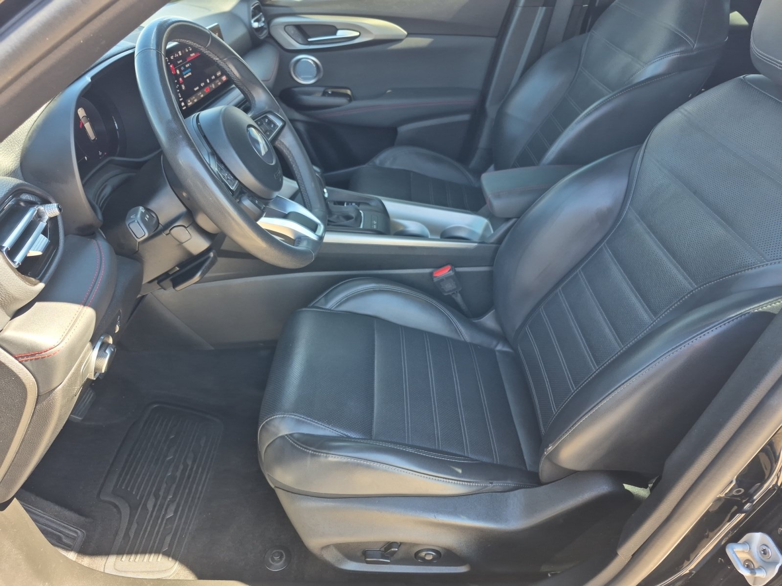 Used 2024 Dodge Hornet GT Plus AWD/4WD image 17