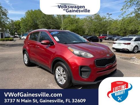 Used 2018 Kia Sportage LX w/ LX Technology Package FWD image 1