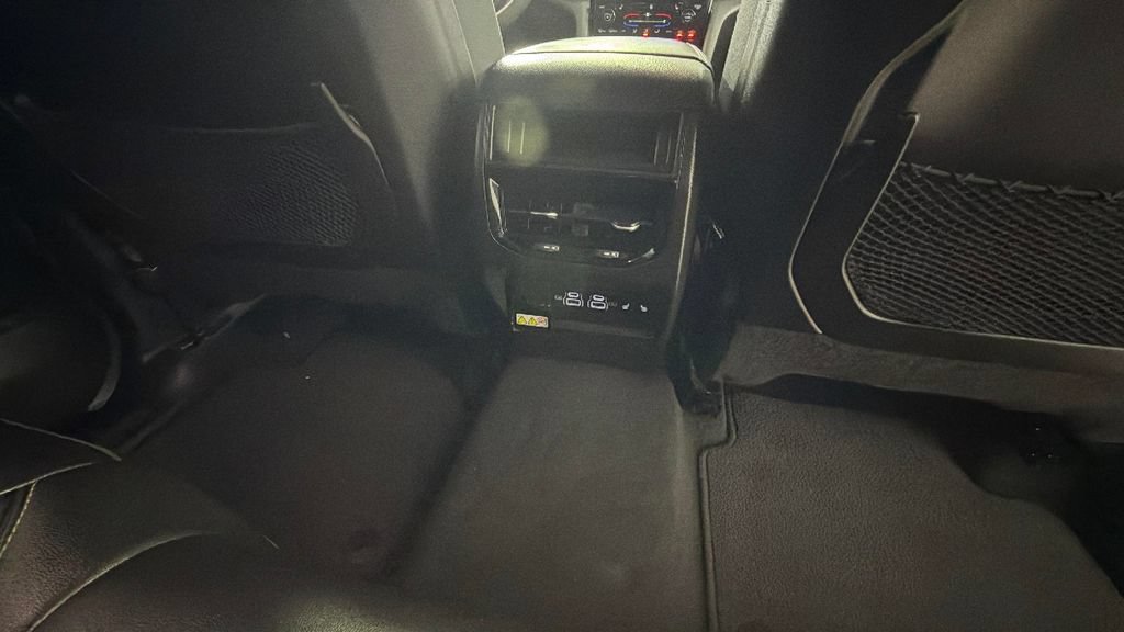 Used 2023 Jeep Grand Cherokee Limited w/ Black Appearance Package RWD image 30