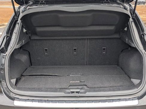 Used 2022 Nissan Rogue Sport SV w/ Technology Package image 9