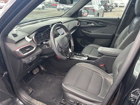 Used 2023 Chevrolet TrailBlazer RS w/ Sun and Liftgate Package AWD/4WD image 7