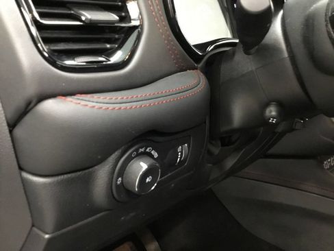 Used 2023 Dodge Durango GT AWD/4WD image 11