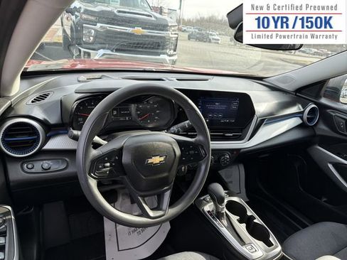 Used 2024 Chevrolet Trax LS image 14